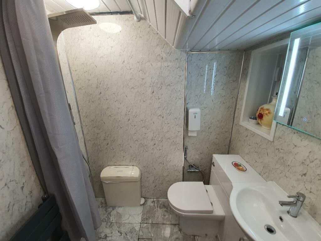 DOWNSTAIRS SHOWER ROOM