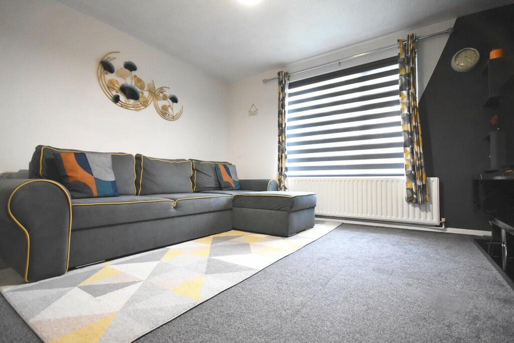Living Room 1-min
