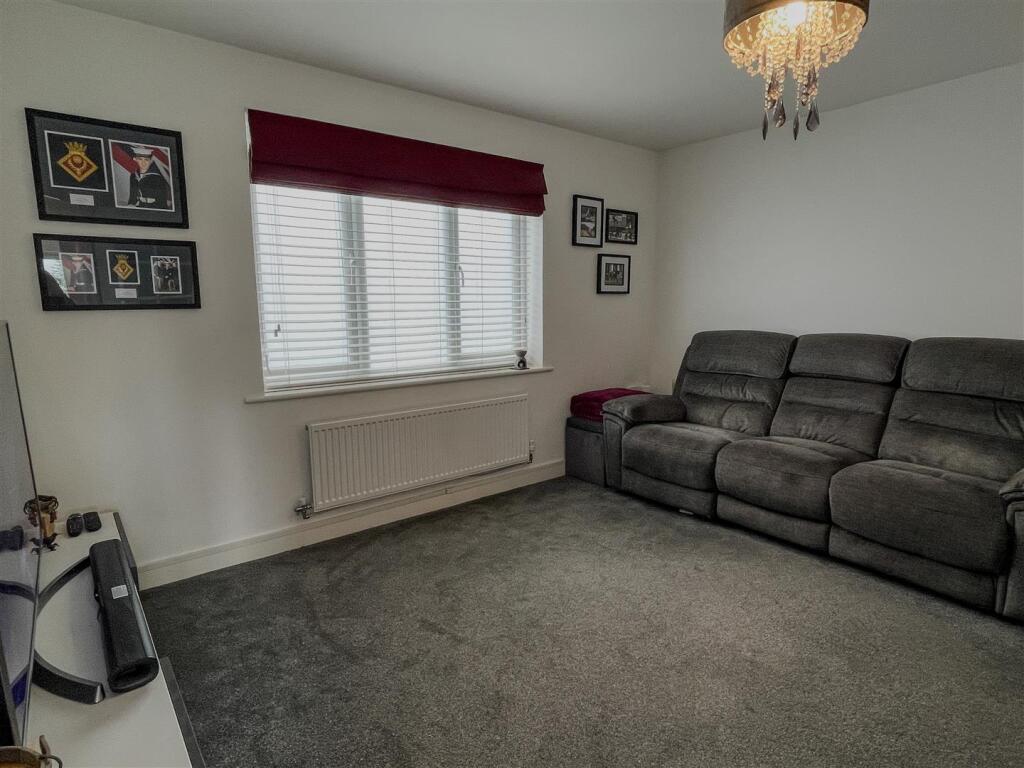 44 Tasker Way Photo-Living Room 3.jpg