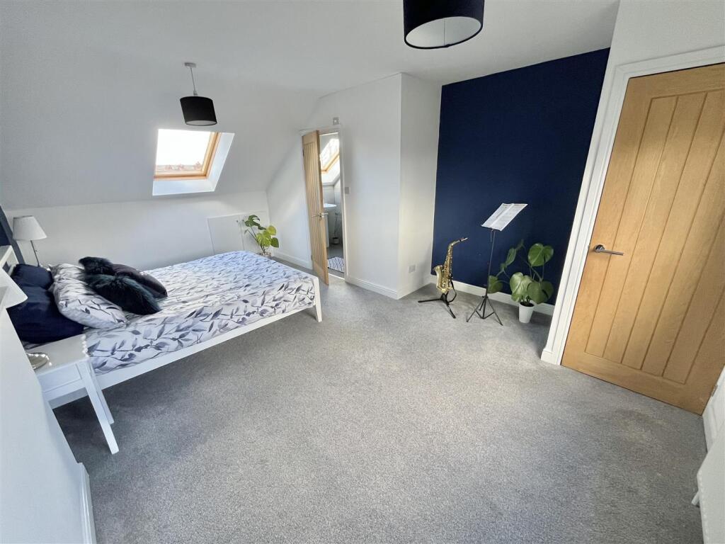 Bedroom 1 Aspect 2