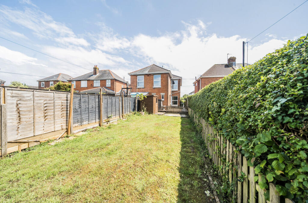 1306604-7-684ae3a...