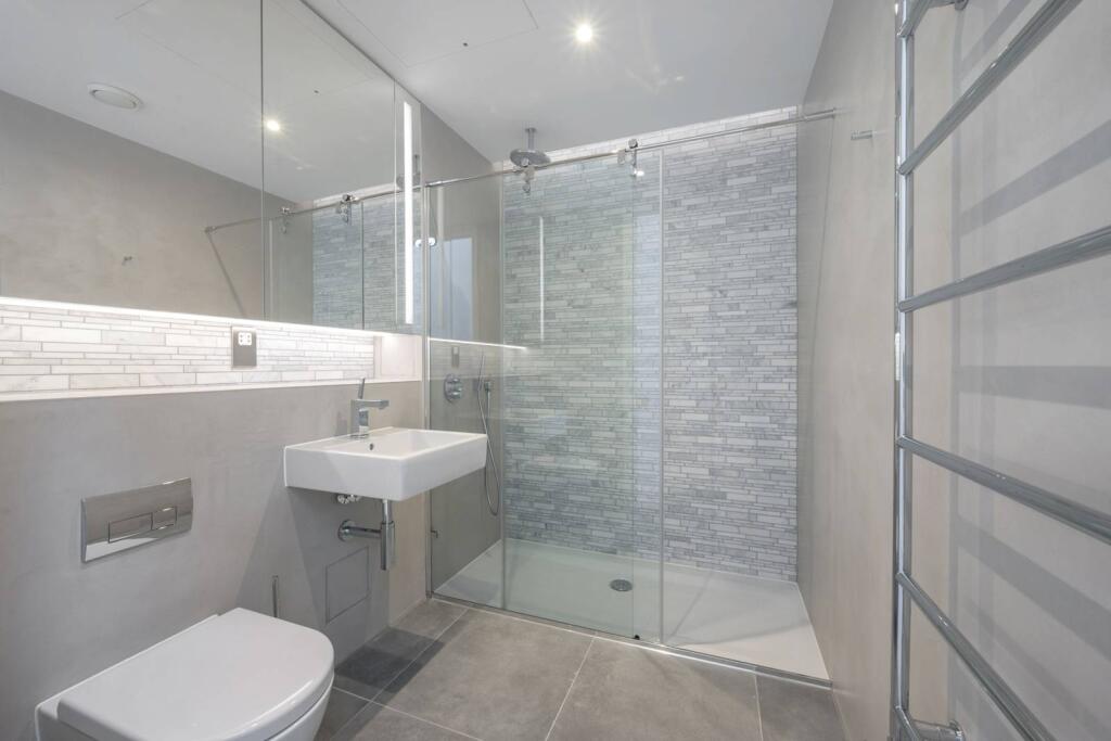 Bubbling Well Square, Wandsworth, London, SW18