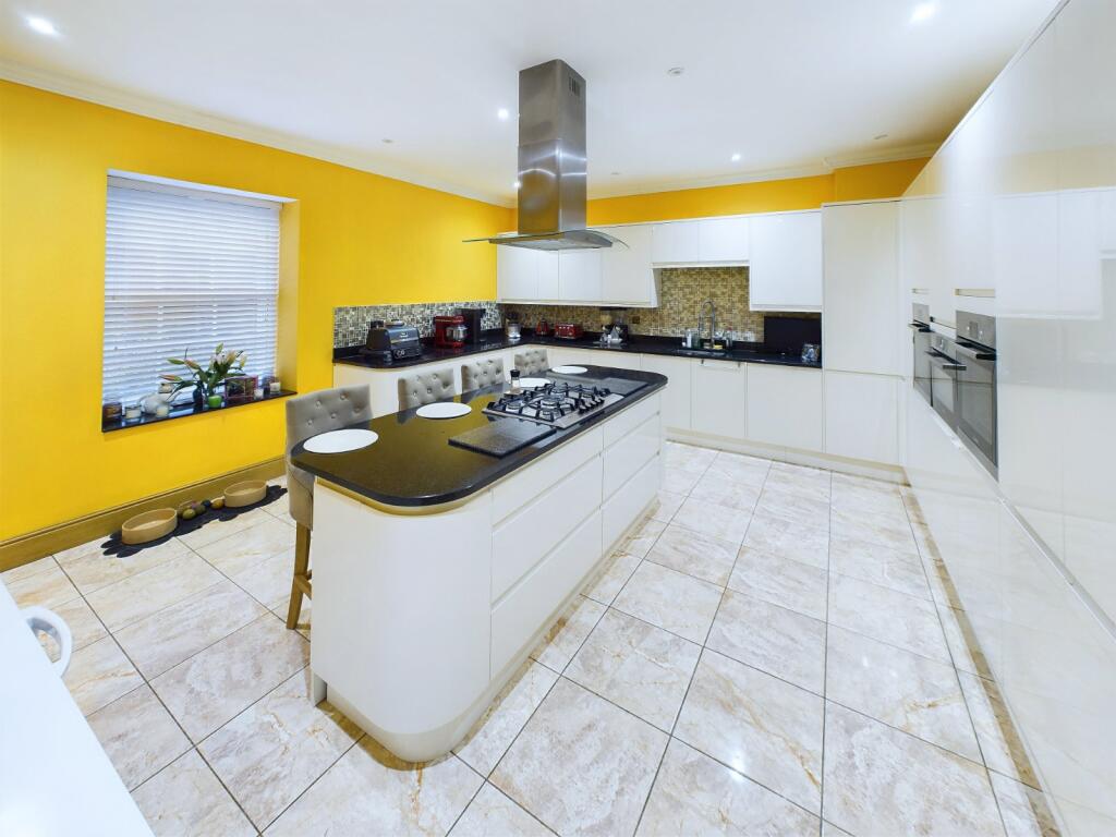 Kitchen/Break Room