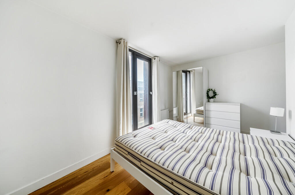 1333763-11-689494...