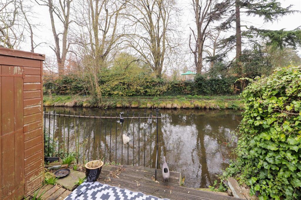 Frays River