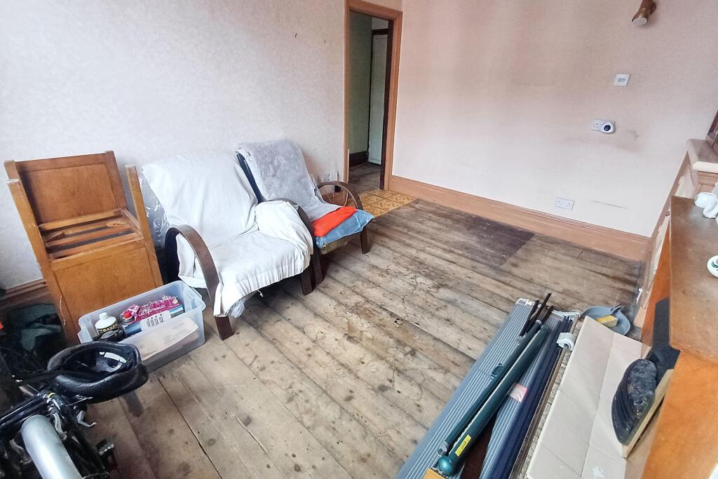 5 Elm Grove, Sale, M33 7JZ