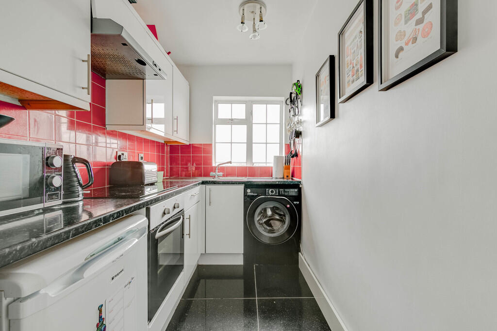 42 Crown Point, S...