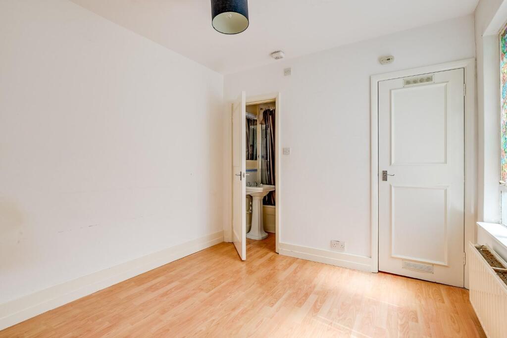 Southampton Way 45, Flat 2-1.jpg