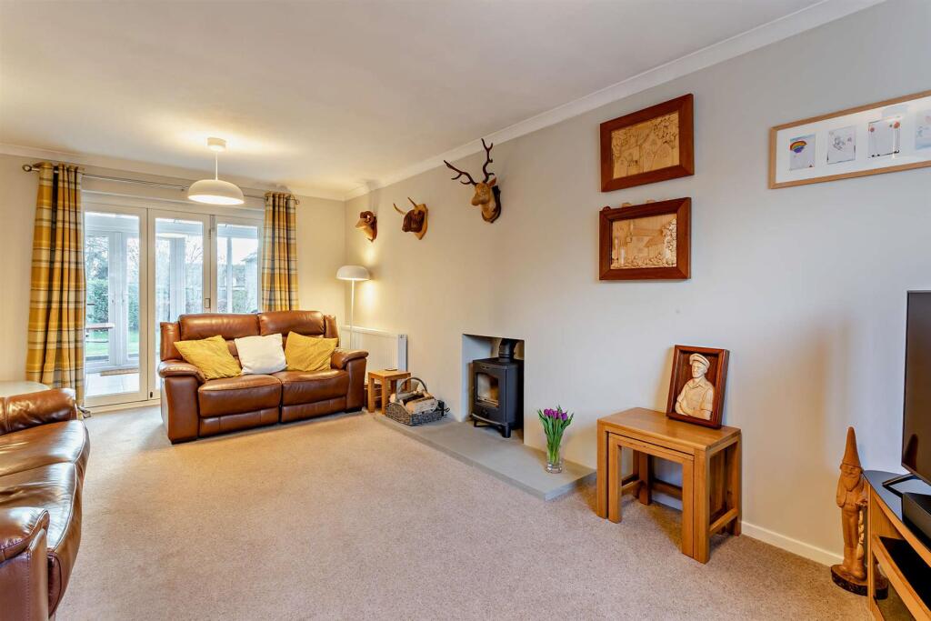 8635571-interior21-8