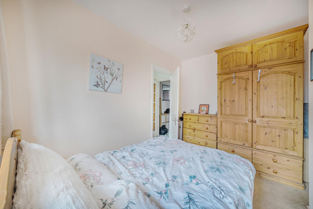 1368856-3-68f281b...