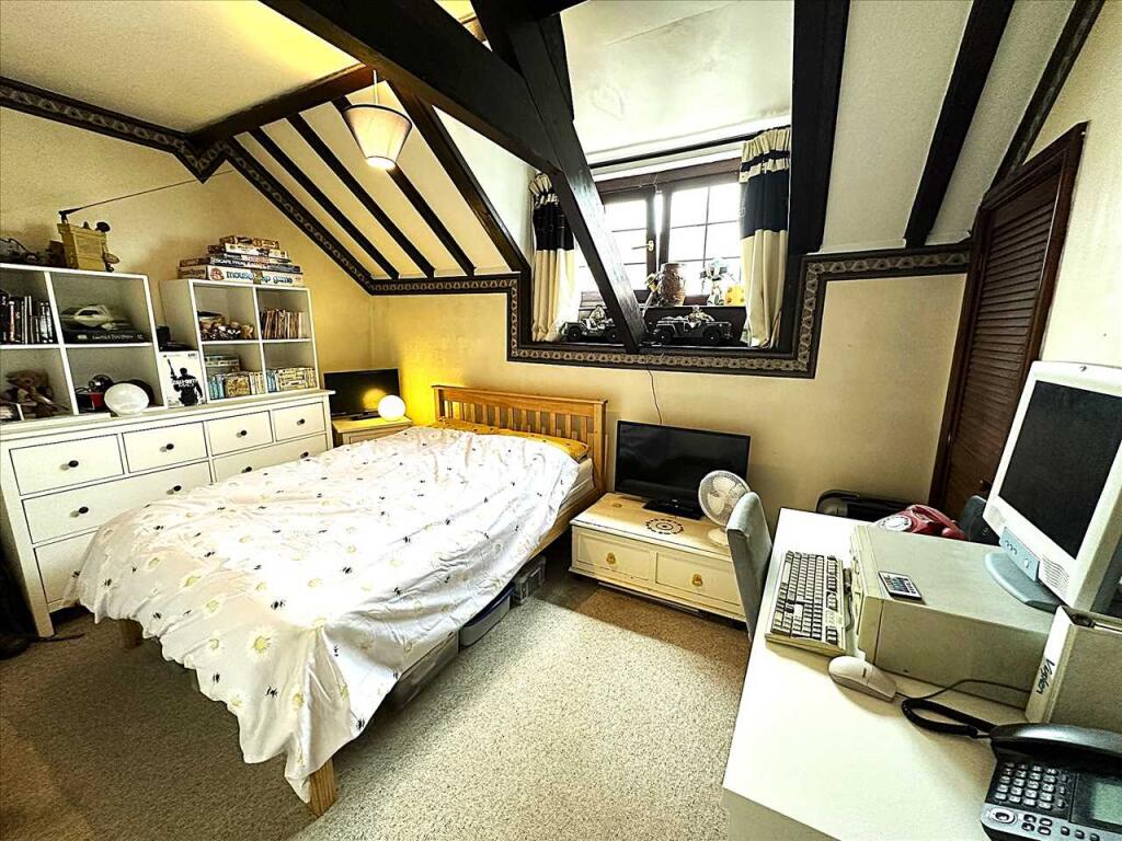 Bedroom (front)
