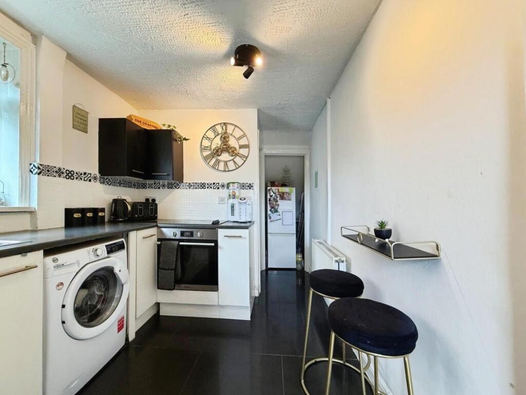 11e97014--4003-AA8C-9933978E2A06-12040-000023EC8F3