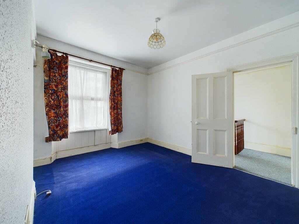 CAM02089G0-PR0378...