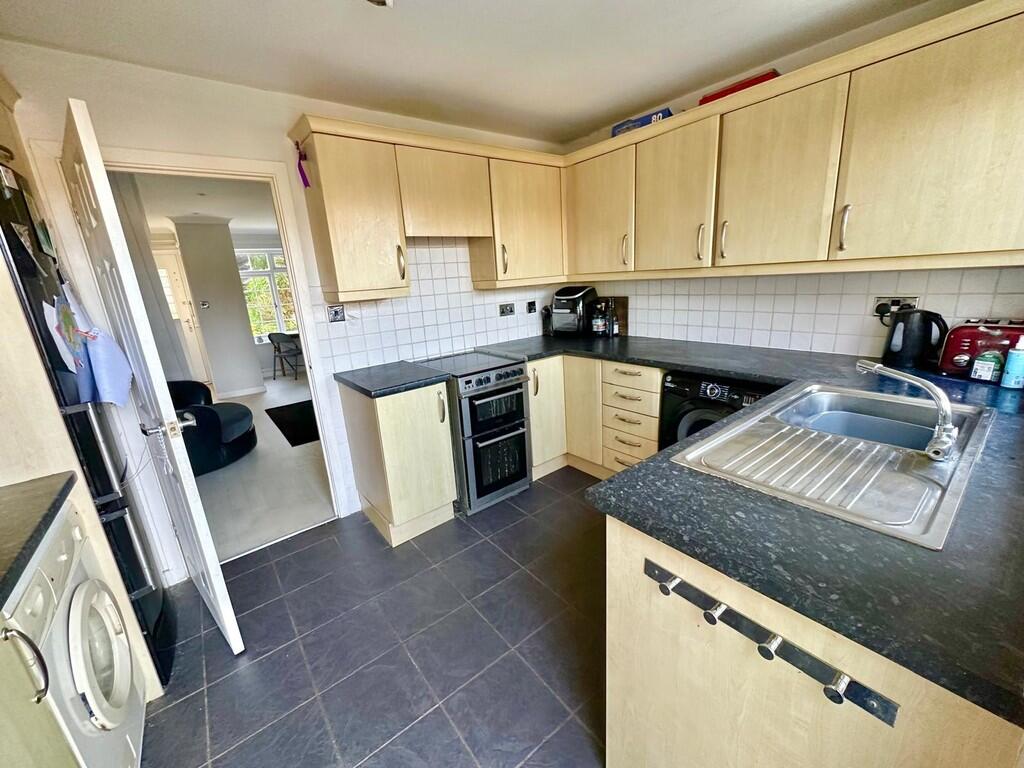 IMG-20250326-WA00...