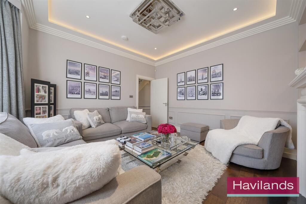 Queen Annes Grove-49.jpg