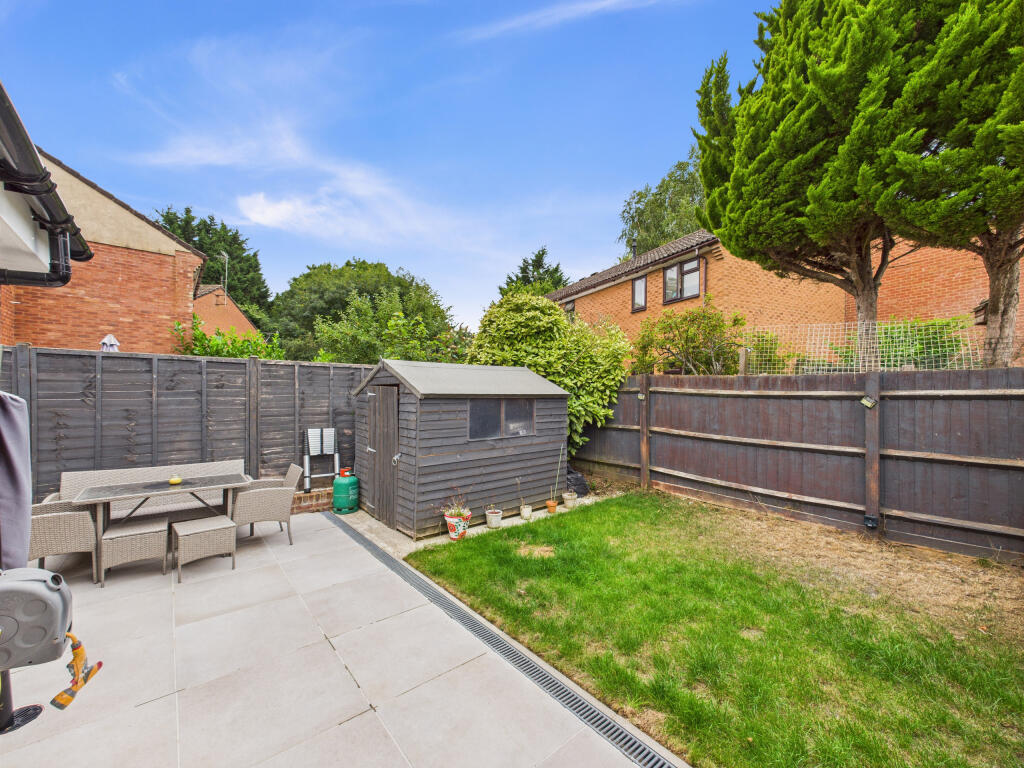 CAM01354G0-PR0578-STILL013