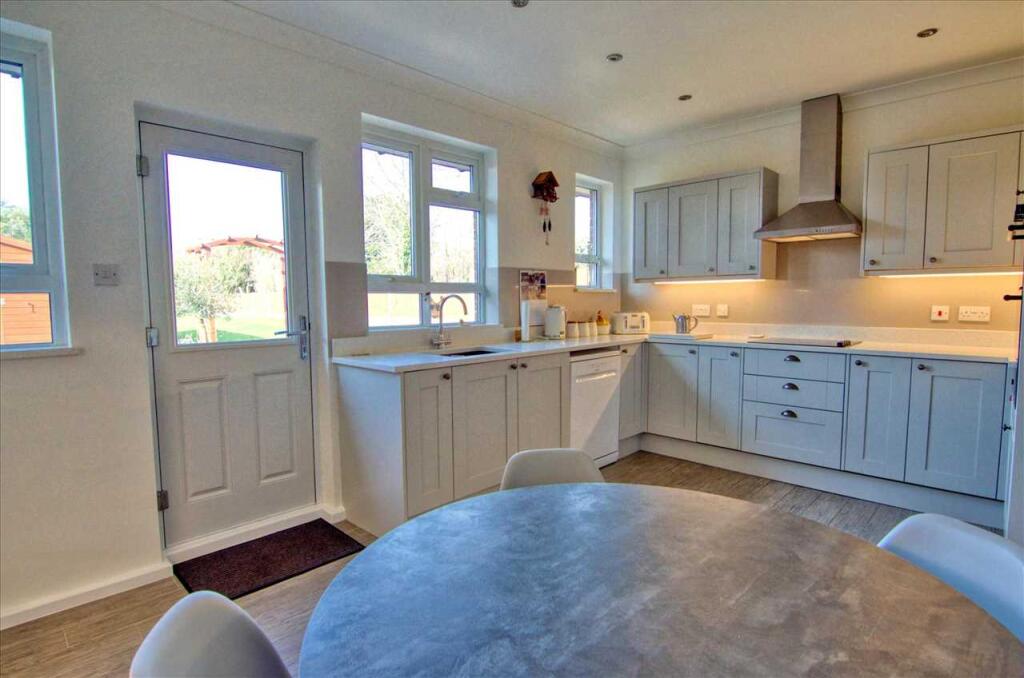 Kitchen / Diner