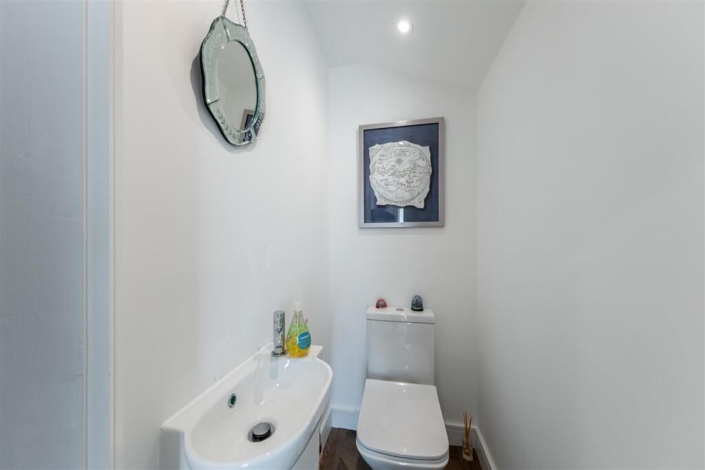 14 Burgess Place-014.jpg