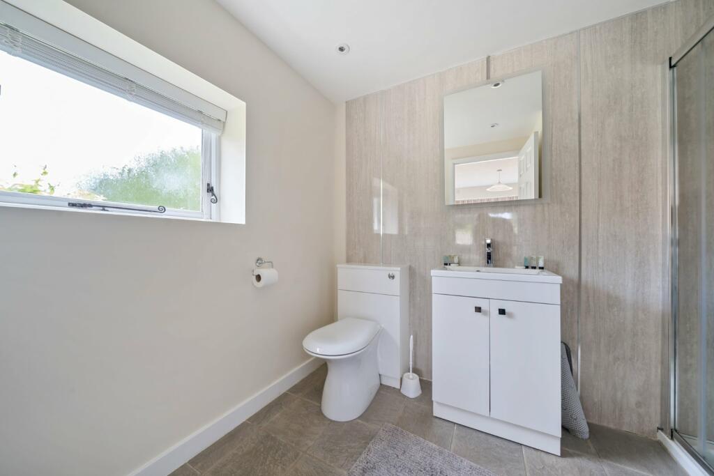 Bedroom 1 En Suite