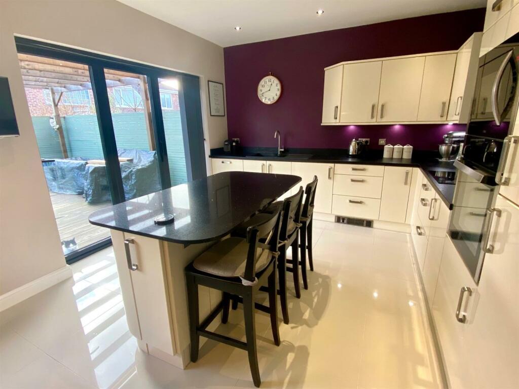 Crossley Lane 44 kitchen 4.jpg