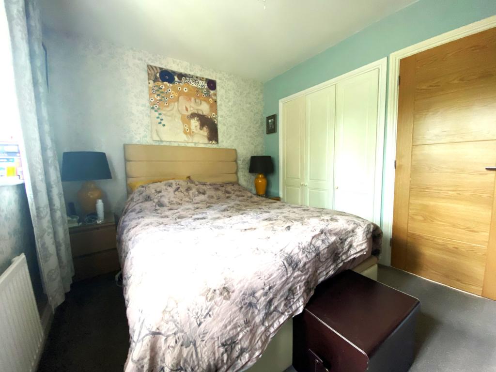 Rear bedroom
