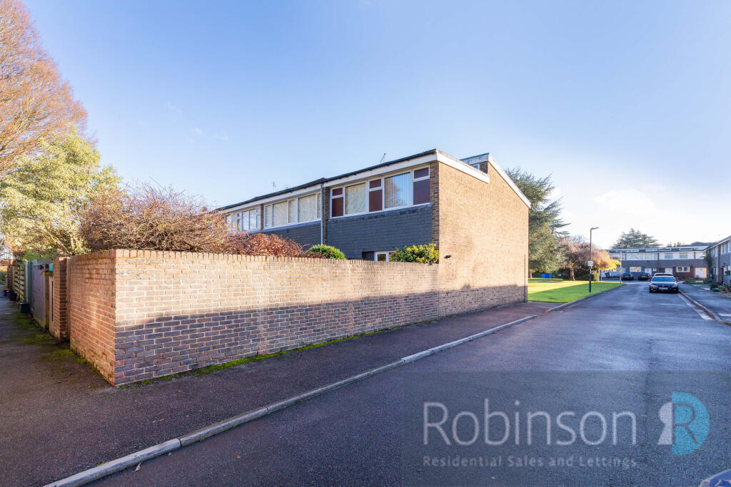 18 Lynton Green-7