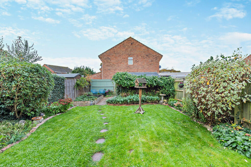 8626392-exterior0...