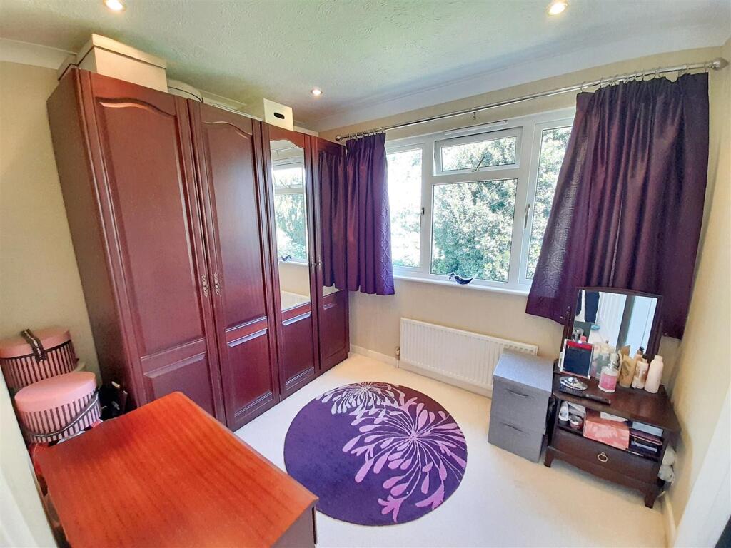 Bedroom 1 dressing area