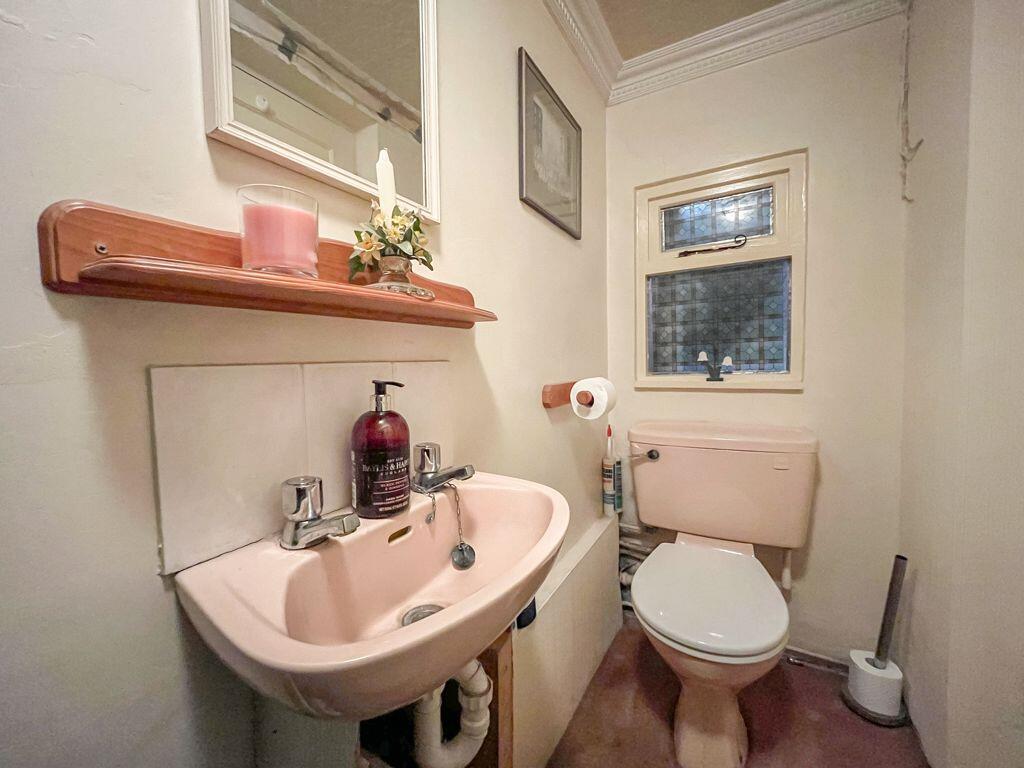 GROUND FLOOR WC