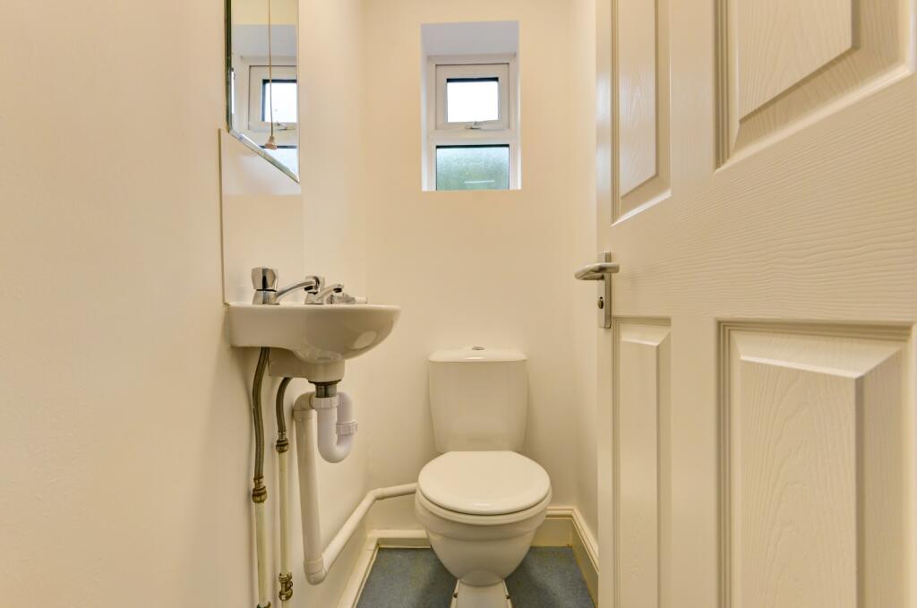 10 London Terrace WC