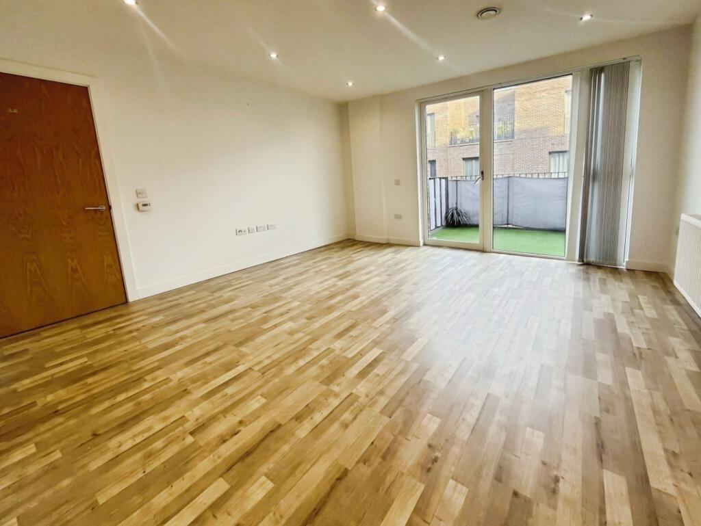 pbox-living_room-338432.jpeg