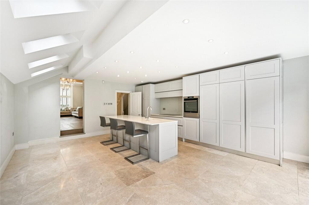 Kitchen/Dining