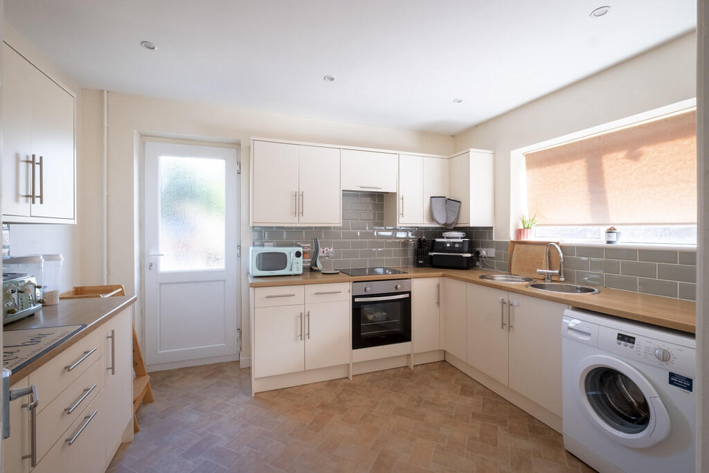 BrasenoseAvenue-1...