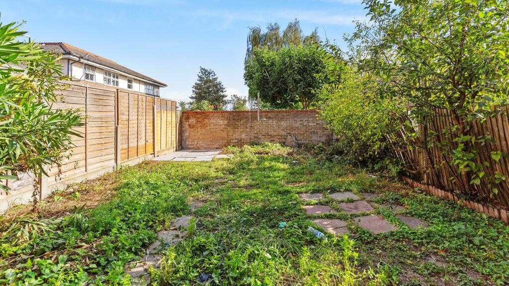 28 Wanlip Road, Plaistow, London, E13 8QP