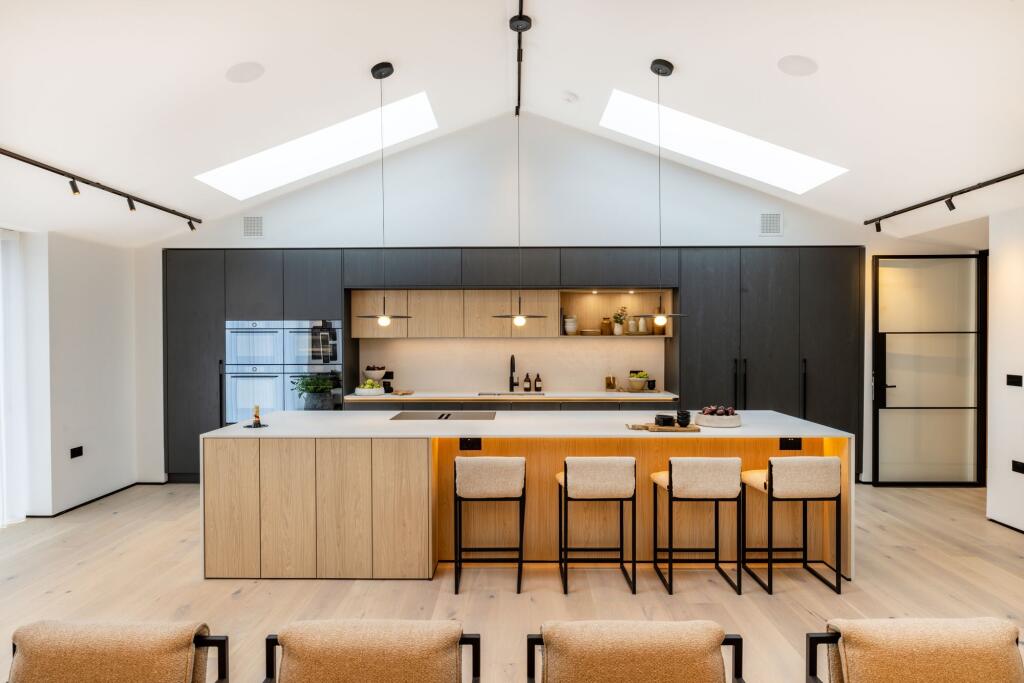 Show home features