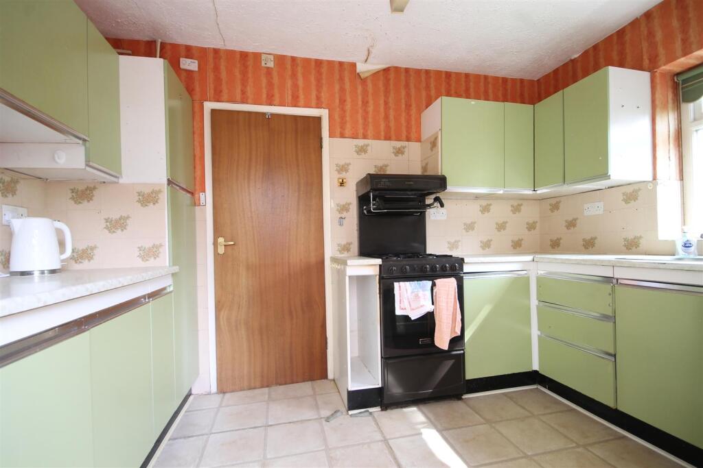 .kitchen2.JPG