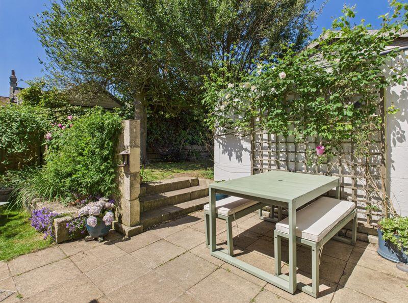 Garden to side aspect