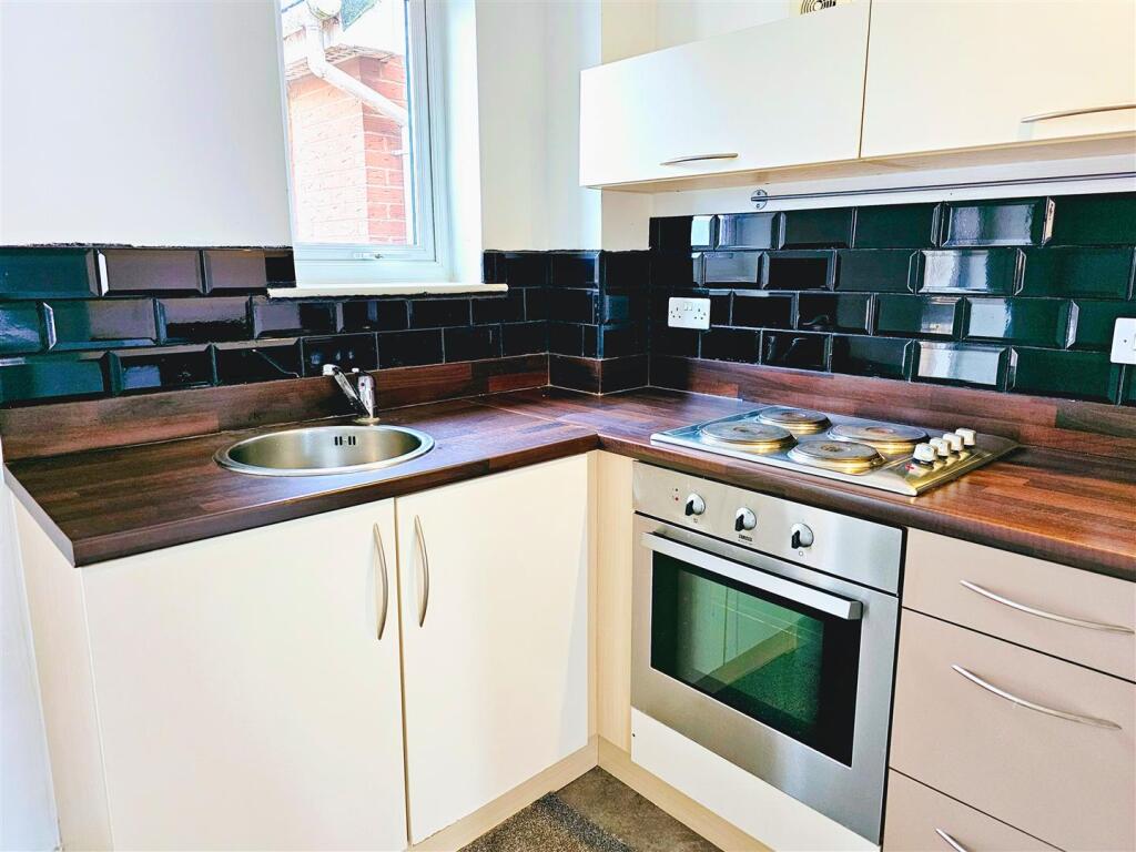 Heathlands Grange Burton on Trent (11).jpg