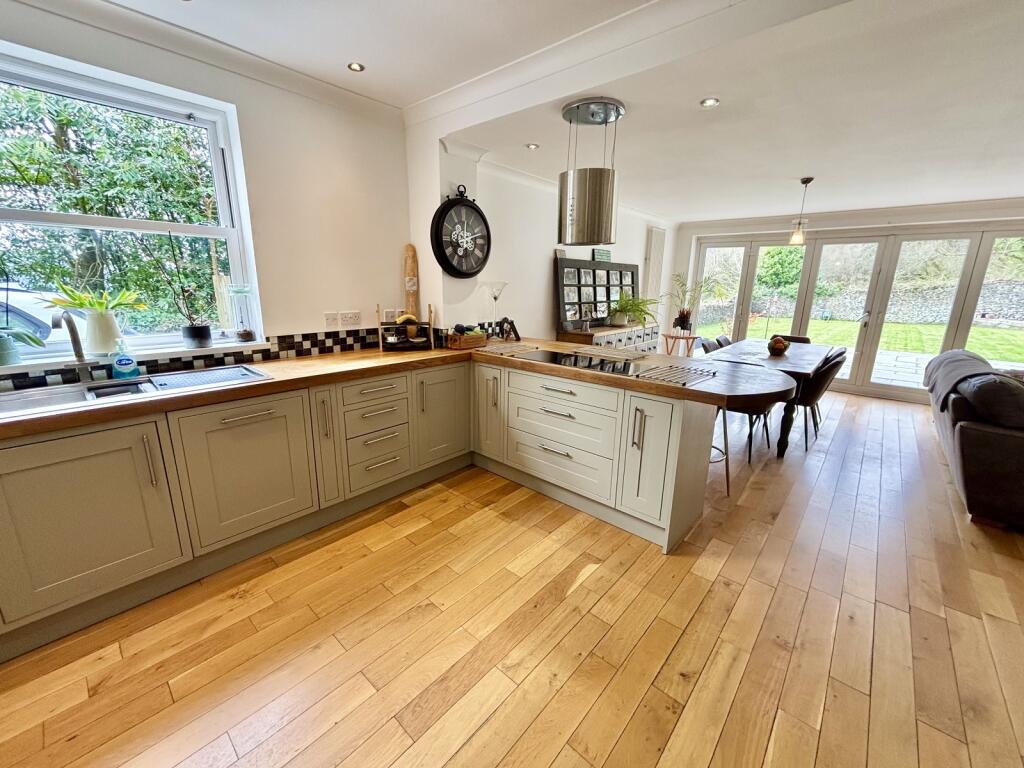Kitchen/Open Plan Living Room