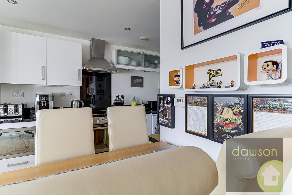 Lounge/Kitchen