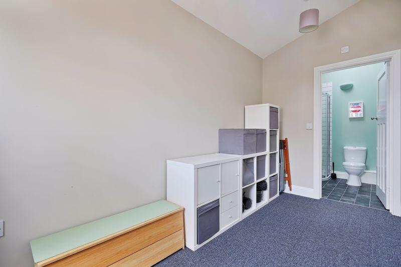 Bedroom / Occasional Room 