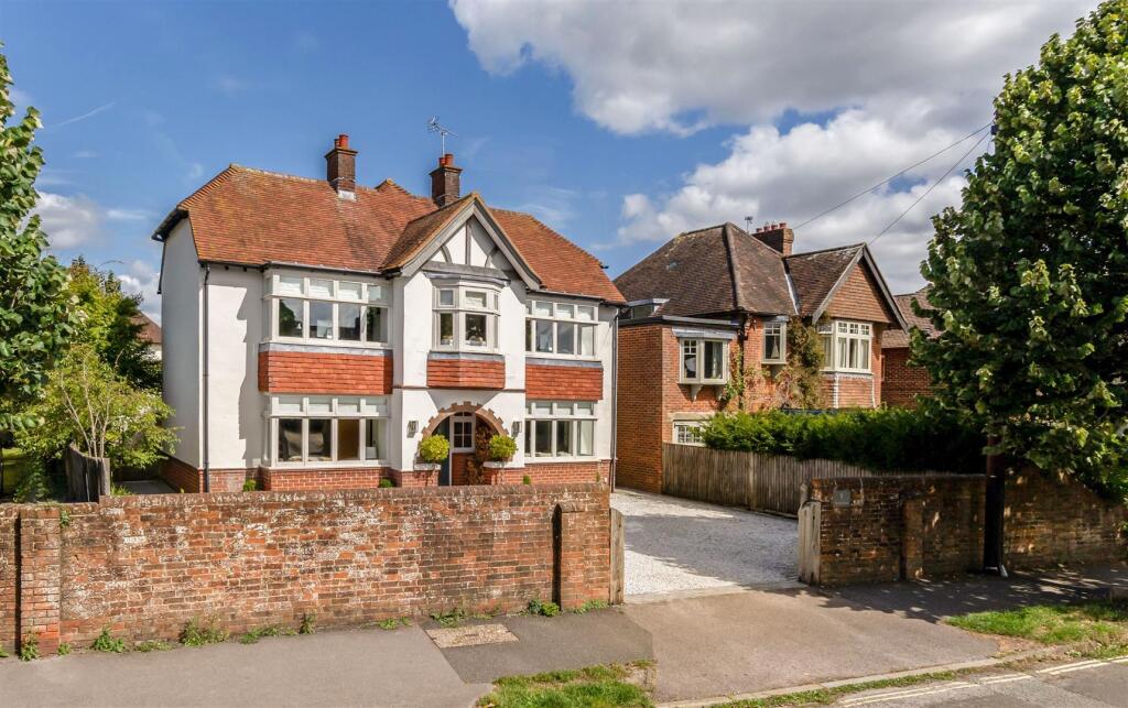 The Avenue, Petersfield
