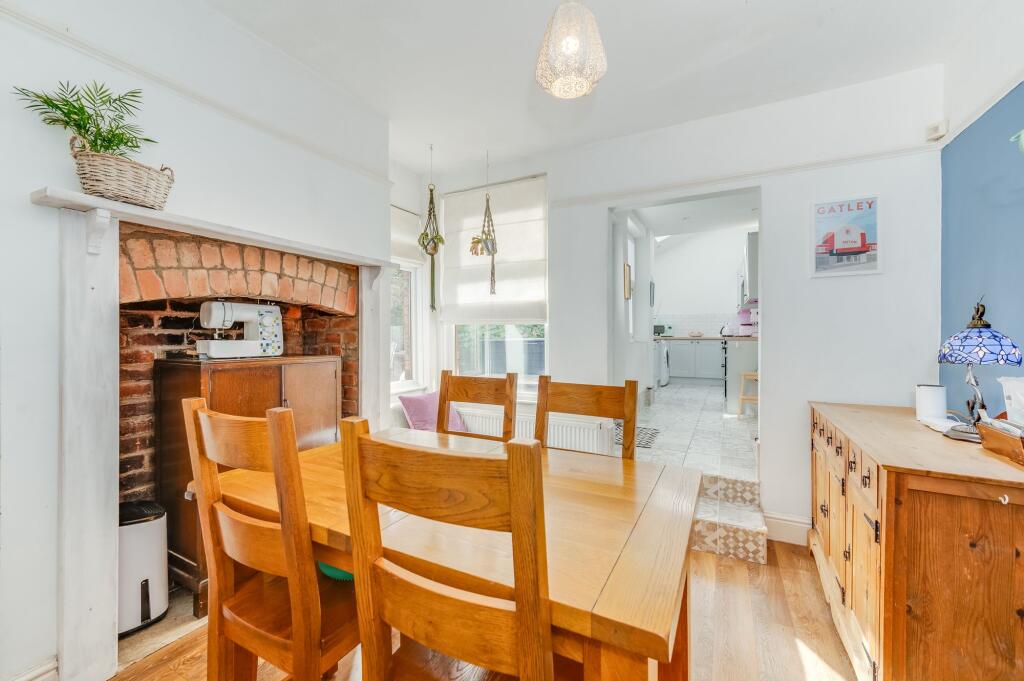 LOUNGE, KITCHEN AND DINER