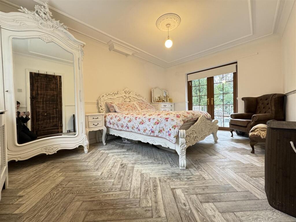 IMG_5239 (Large).JPG