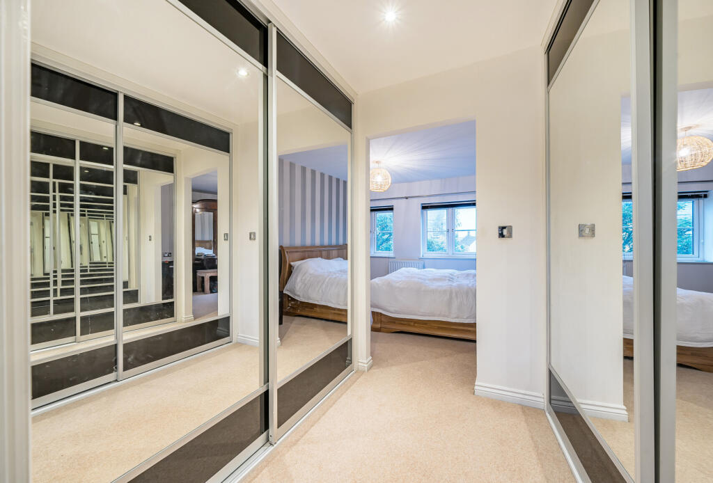 1371865-21-68fa44...