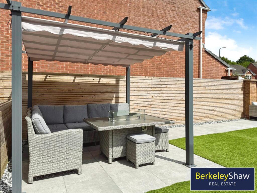 35b391c3--49A9-BB5D-9B08D9BCFAA3-44437-000014DE64A