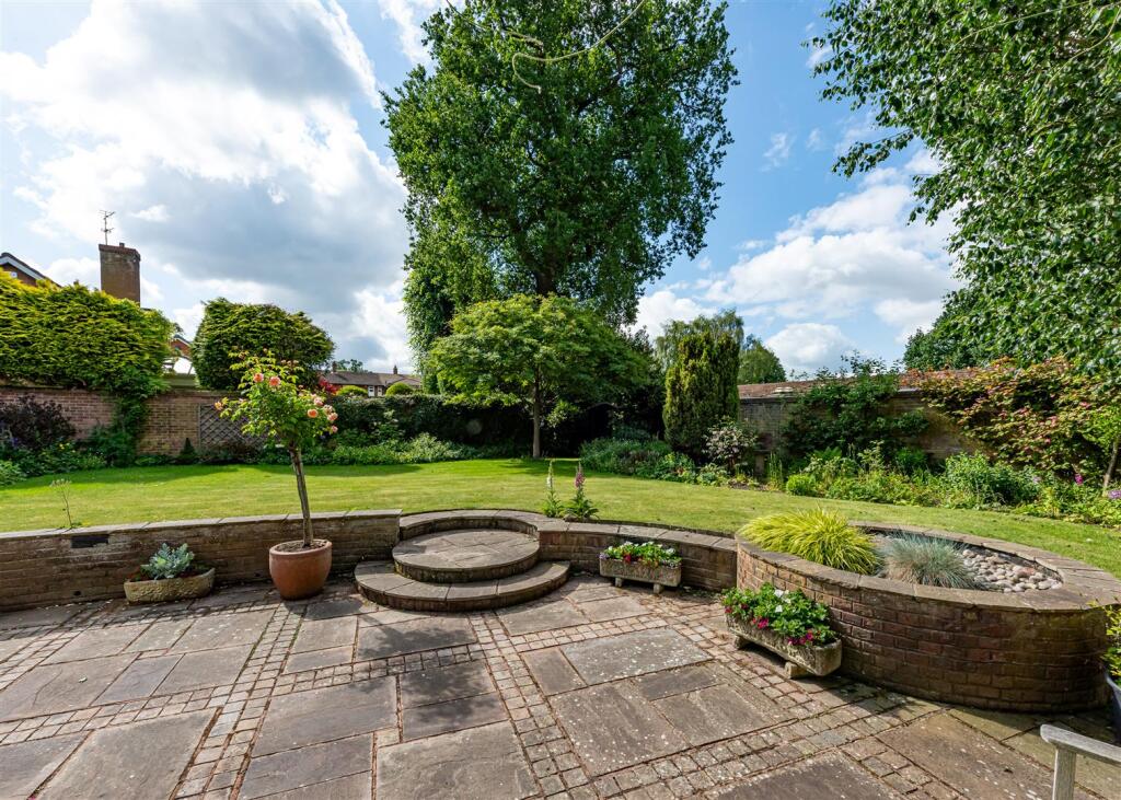 20 Cross Road-garden5.jpg