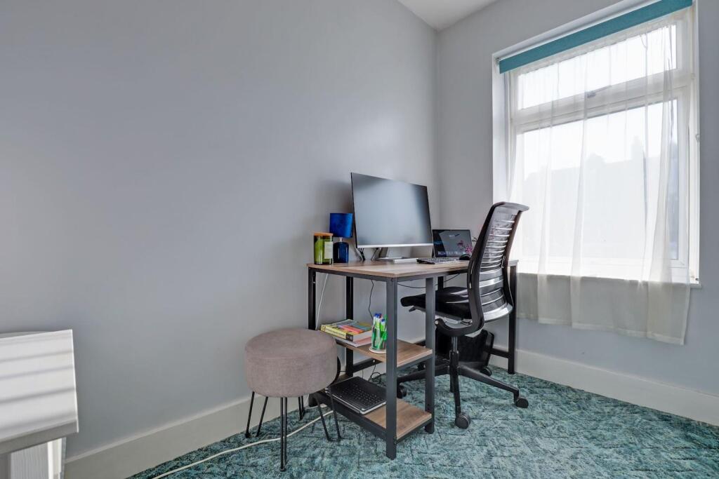 01-6649JHPropWpen - 112 Marlow Road - 1-medium.jpg