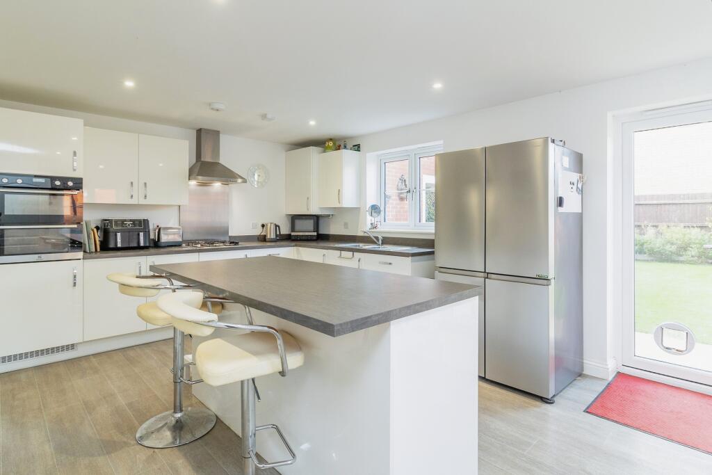 Kitchen/Breakfast