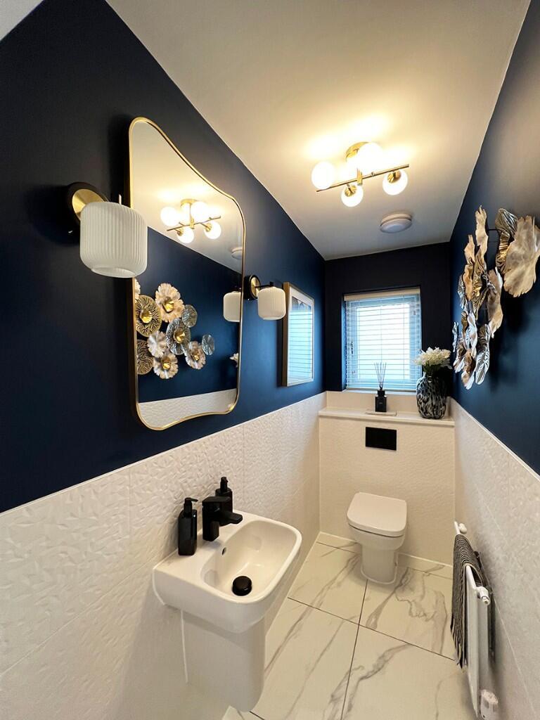 Example En Suite